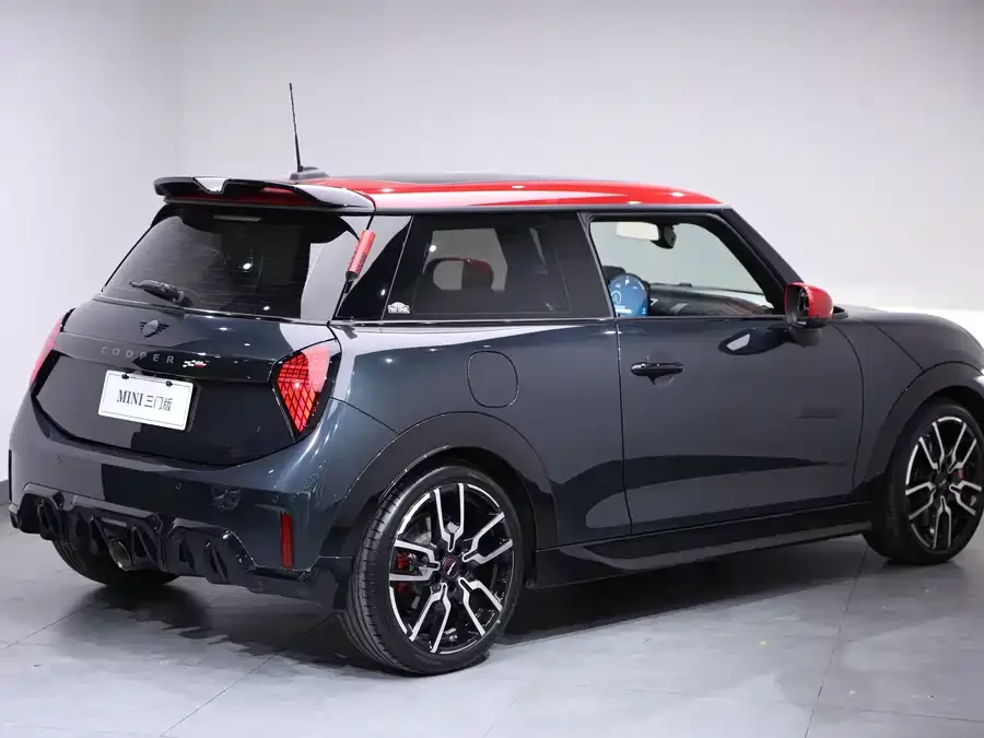 MINI JCW