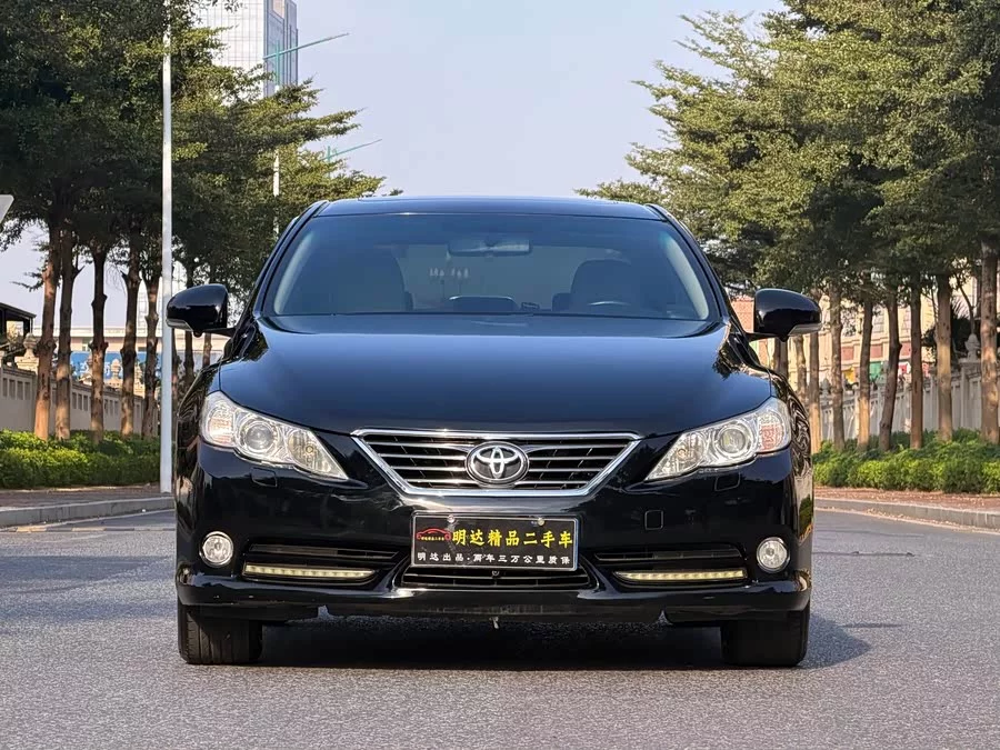 Toyota Reiz