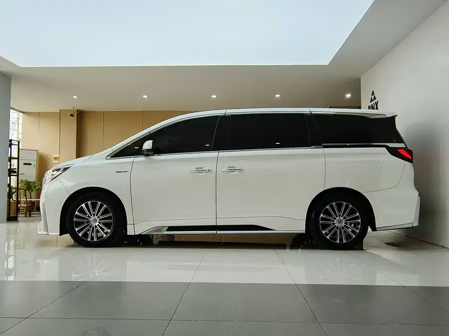 GAC Trumpchi M8