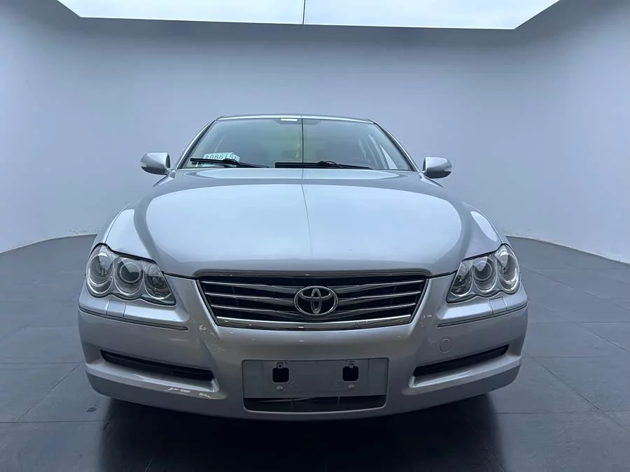 Toyota Reiz