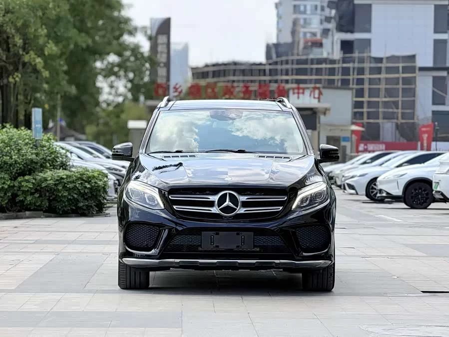 Mercedes Benz GLE (Imported)