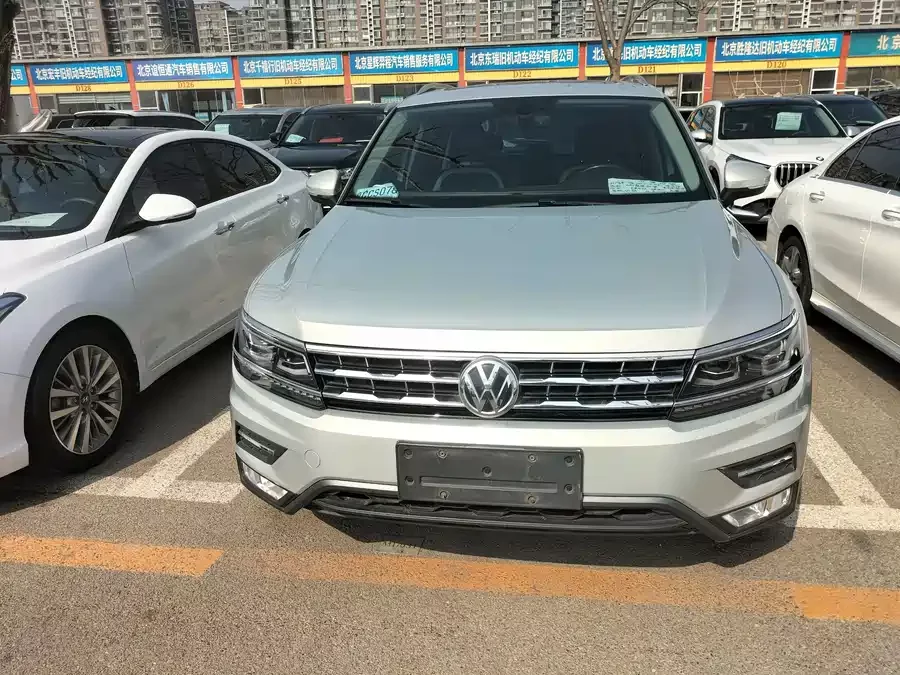 Volkswagen Tiguan L