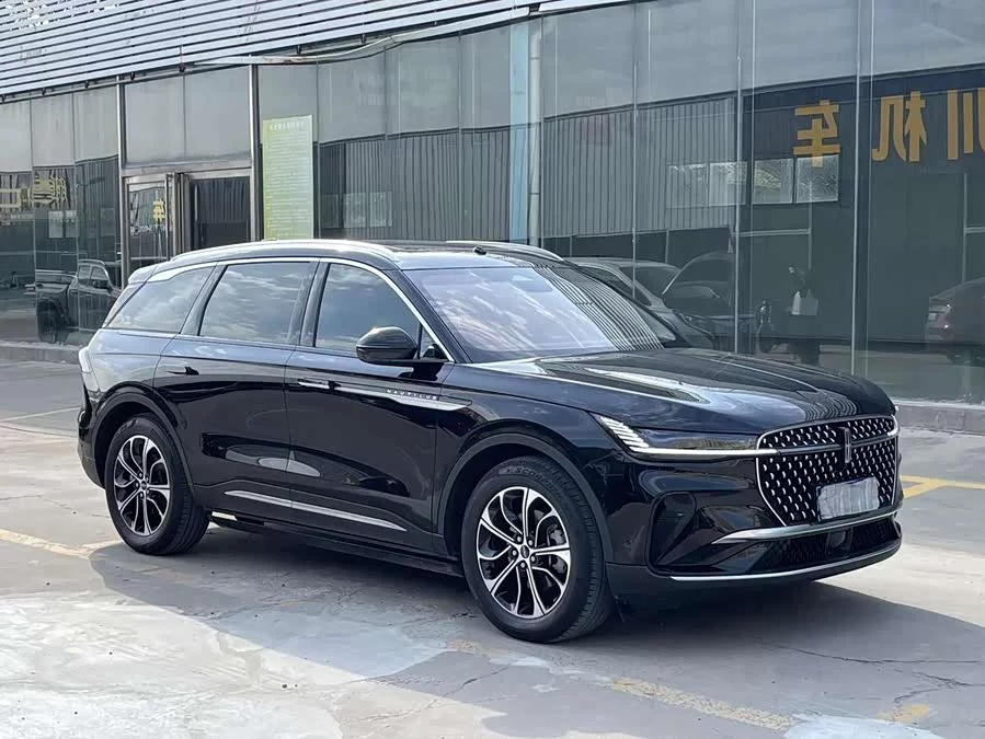 Lincoln Navigator