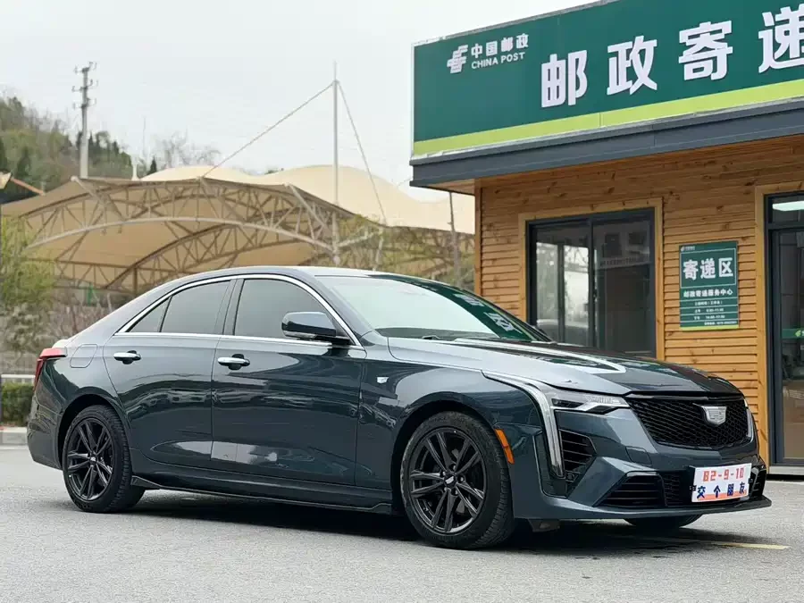 Cadillac CT4