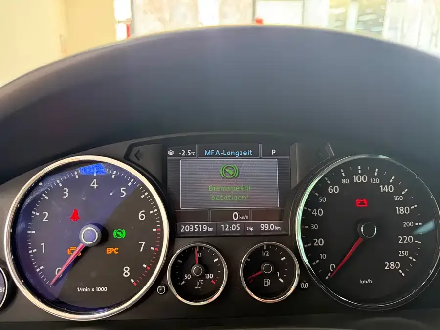 Volkswagen Touareg