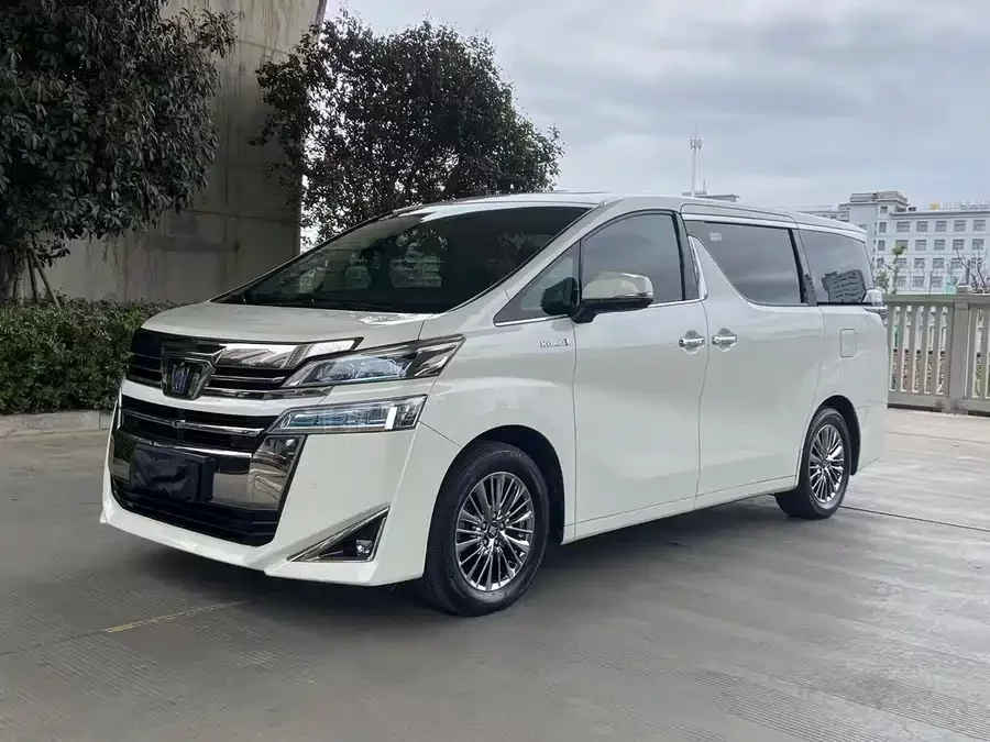 Toyota Crown Vellfire