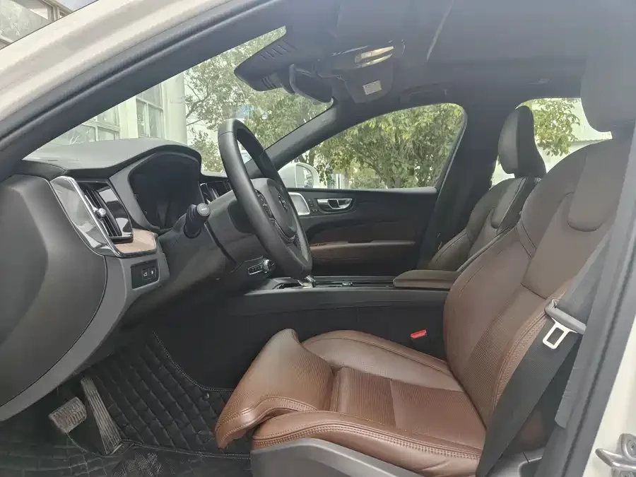 Volvo XC60 Plug-in Hybrid