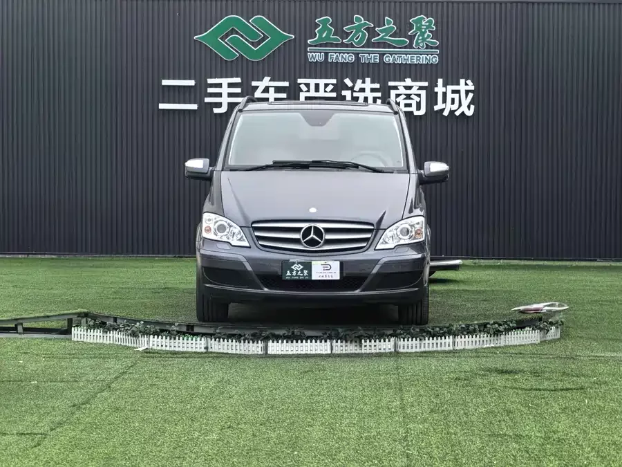 Mercedes Benz Viano