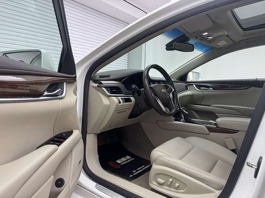 Cadillac XTS