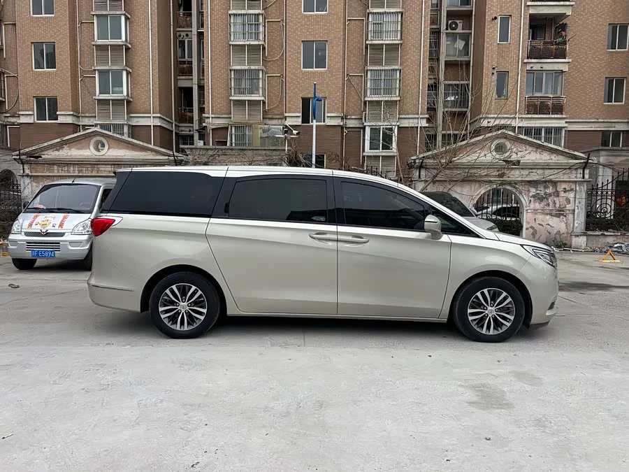 Buick GL8