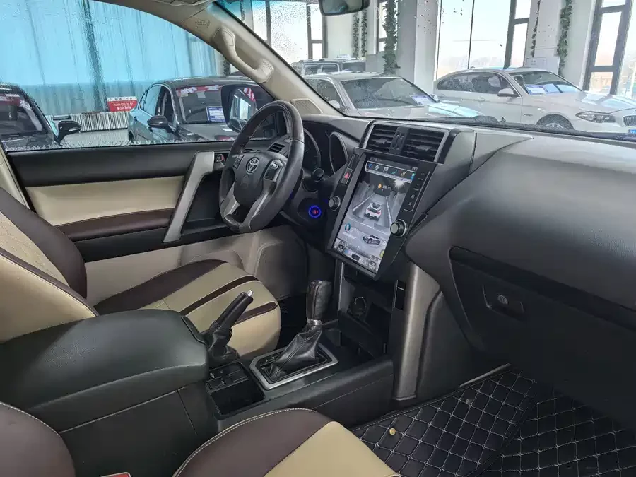 Toyota Prado