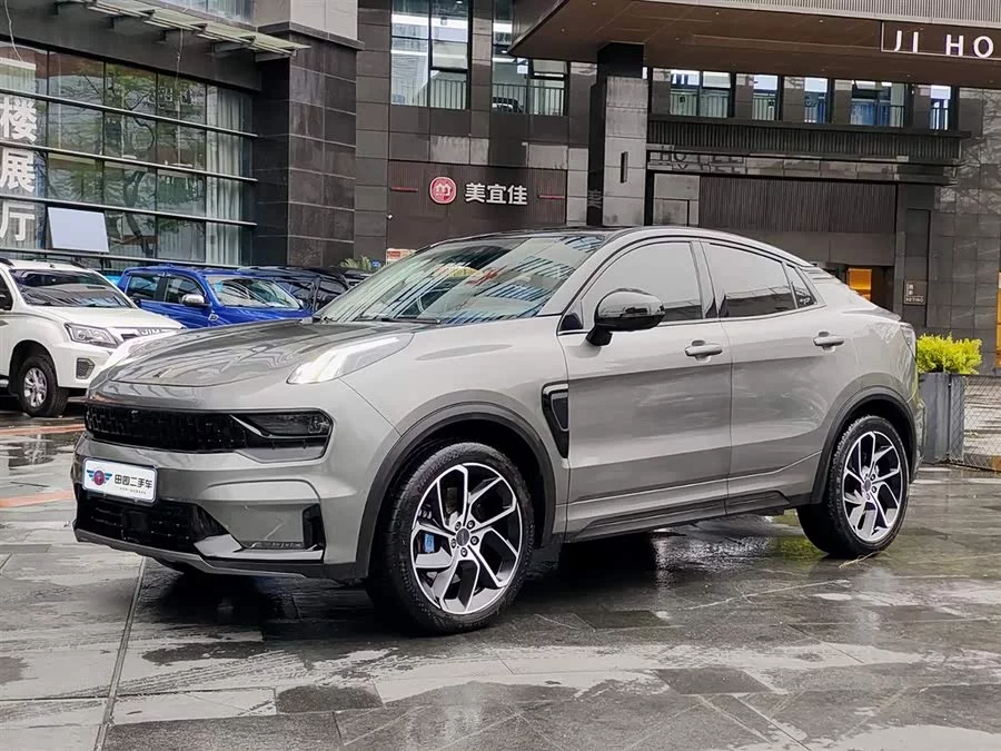 Lynk & Co 05