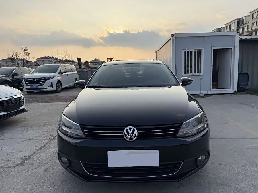 Volkswagen Sagitar