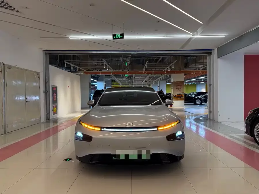 Xpeng P7