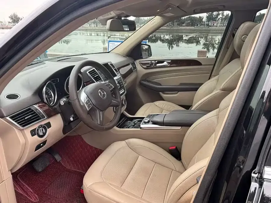 Mercedes Benz M-Class