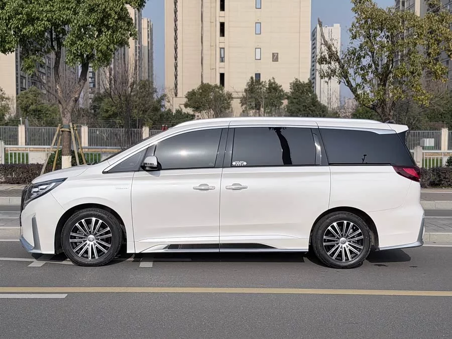 GAC Trumpchi M8