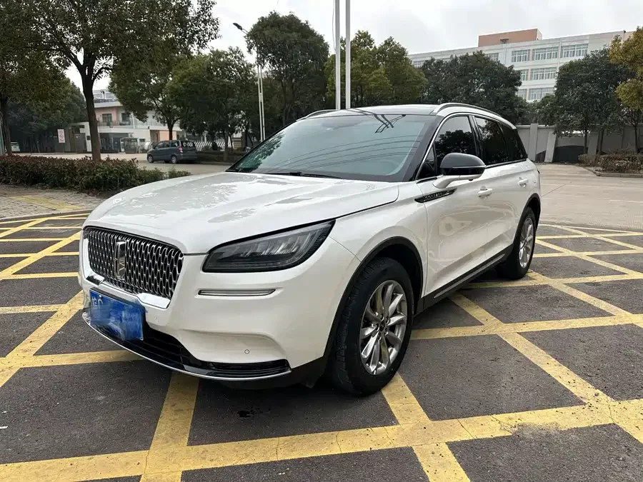 Lincoln Adventurer