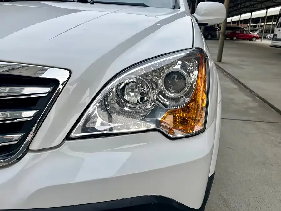 Roewe W5