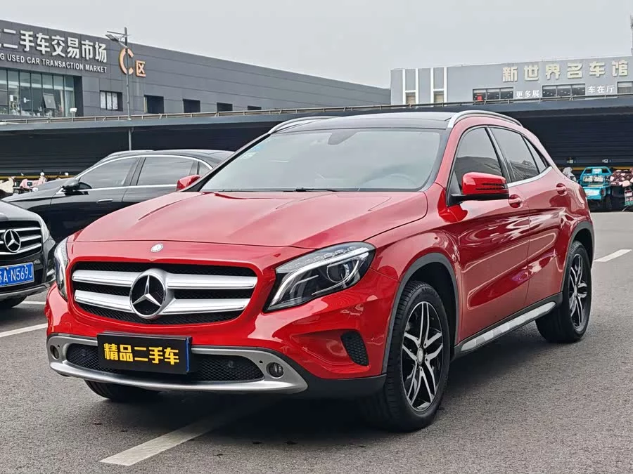 Mercedes Benz GLA