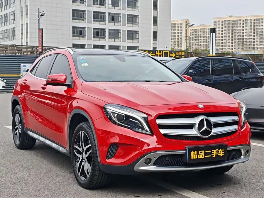 Mercedes Benz GLA
