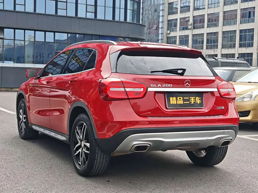 Mercedes Benz GLA