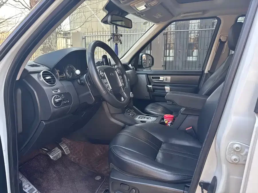 Land Rover finds