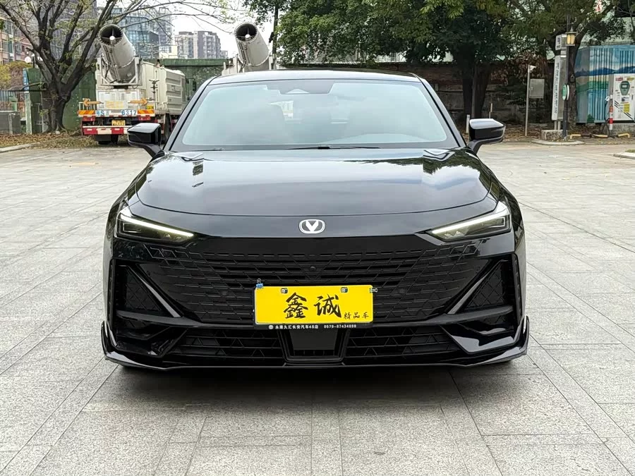Changan UNI-V