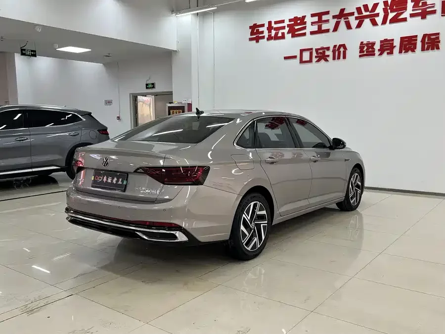 Volkswagen Sagitar