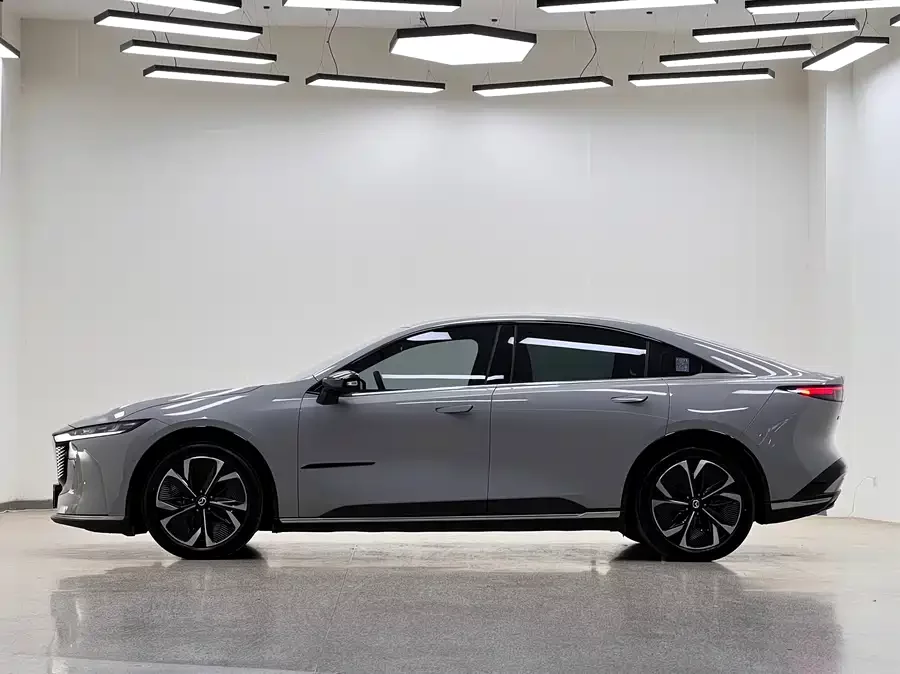 Mazda EZ-6