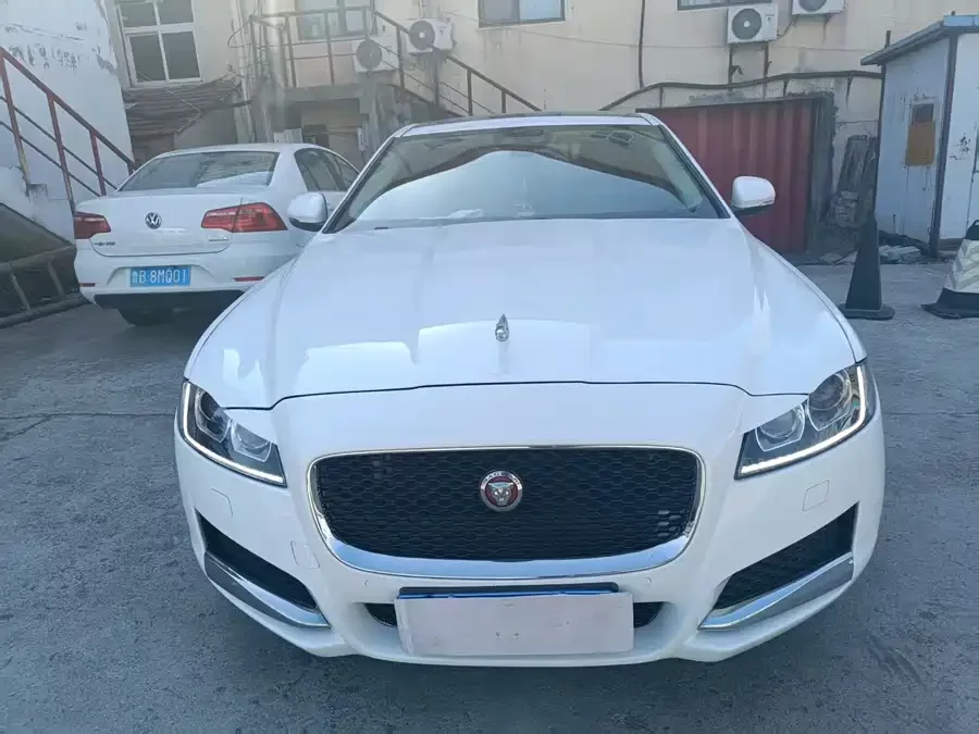 Jaguar XFL