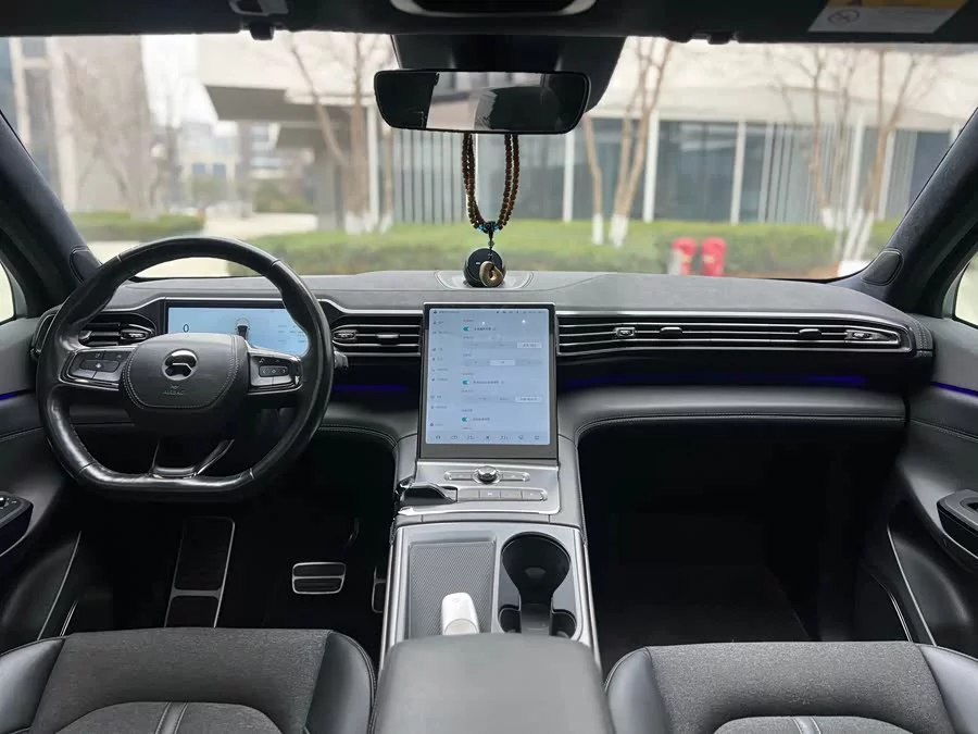 NIO EC6