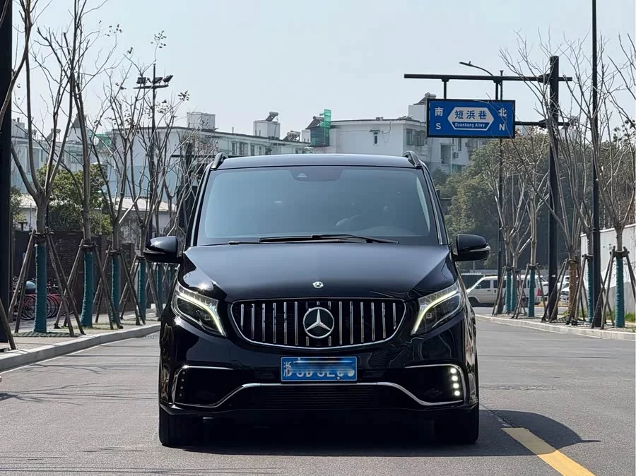 Mercedes Benz Class V