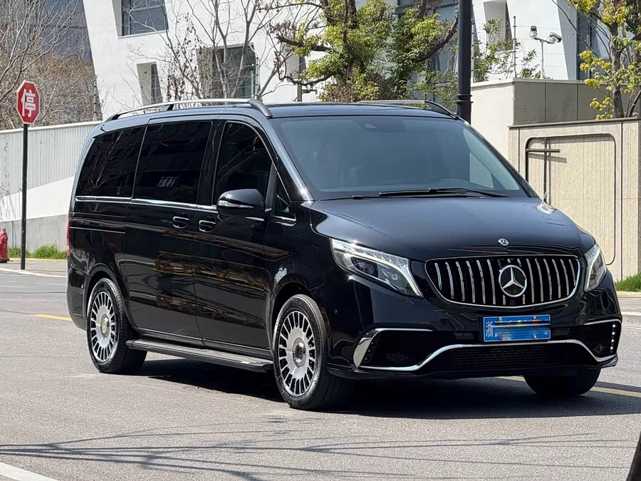 Mercedes Benz Class V