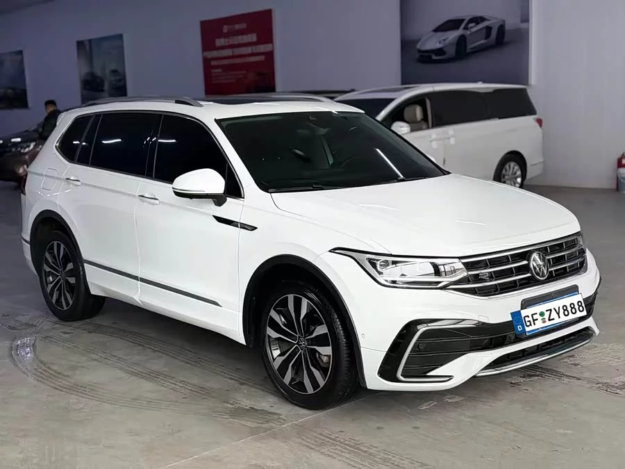 Volkswagen Tiguan L