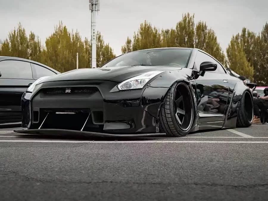Nissan GT-R
