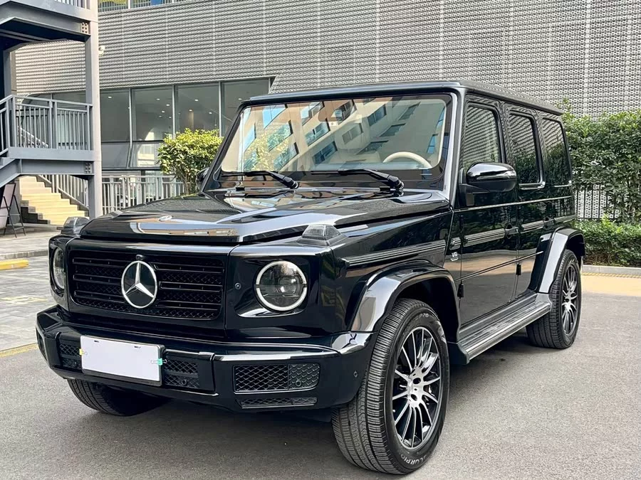 Mercedes Benz G-rated