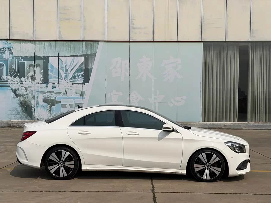 Mercedes-Benz CLA