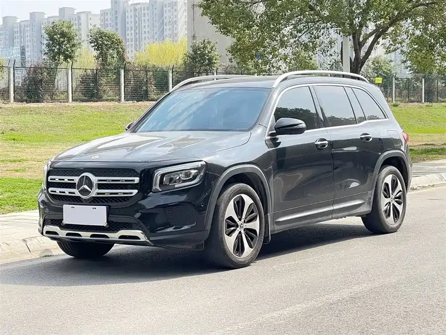 Mercedes Benz GLB