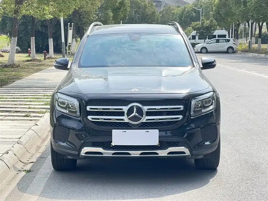 Mercedes Benz GLB