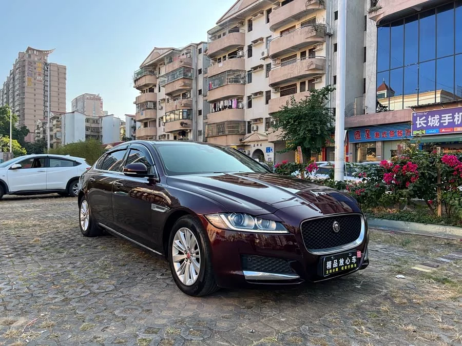 Jaguar XFL