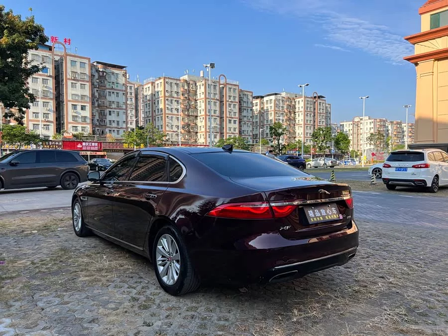 Jaguar XFL