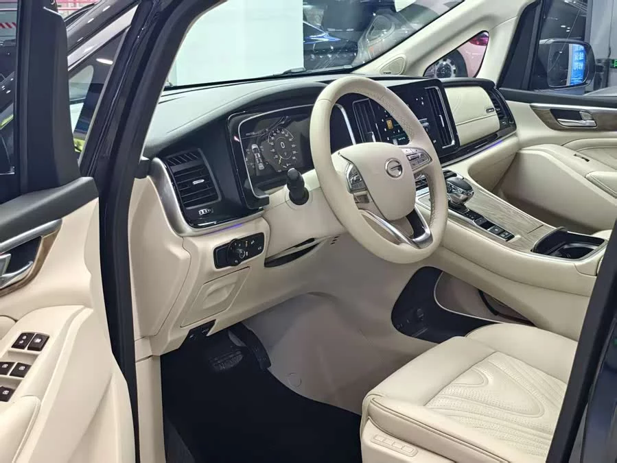 GAC Trumpchi M8
