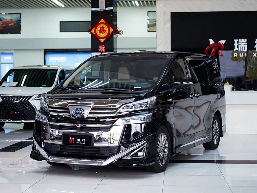 Toyota Crown Vellfire