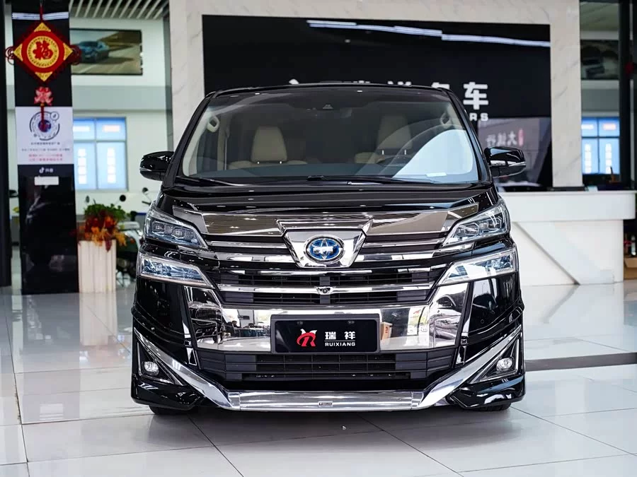 Toyota Crown Vellfire