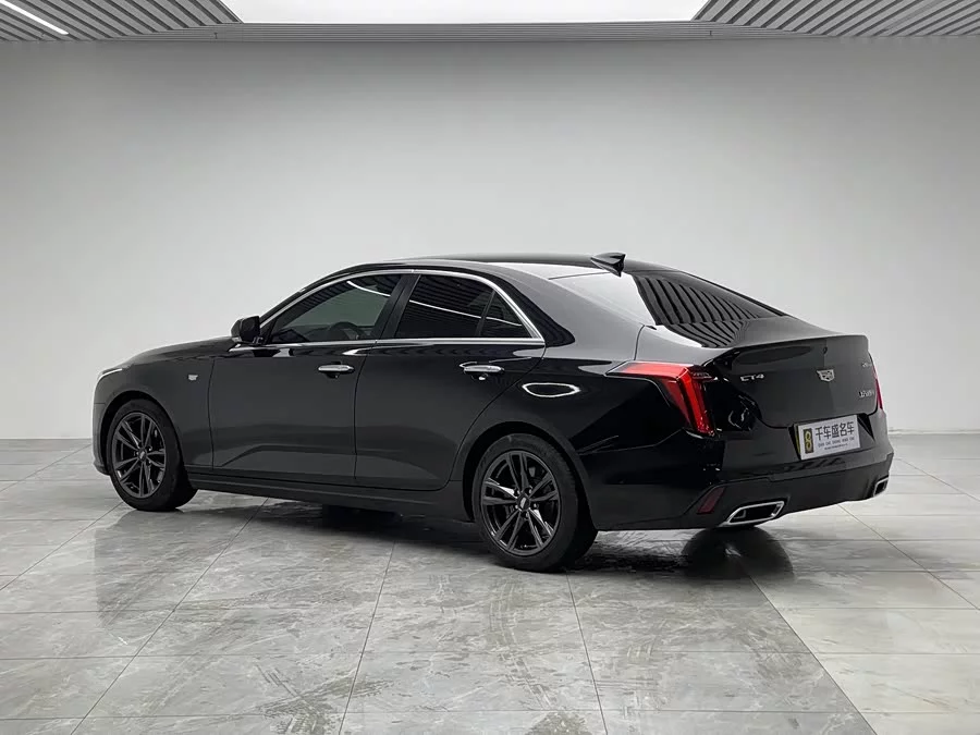 Cadillac CT4