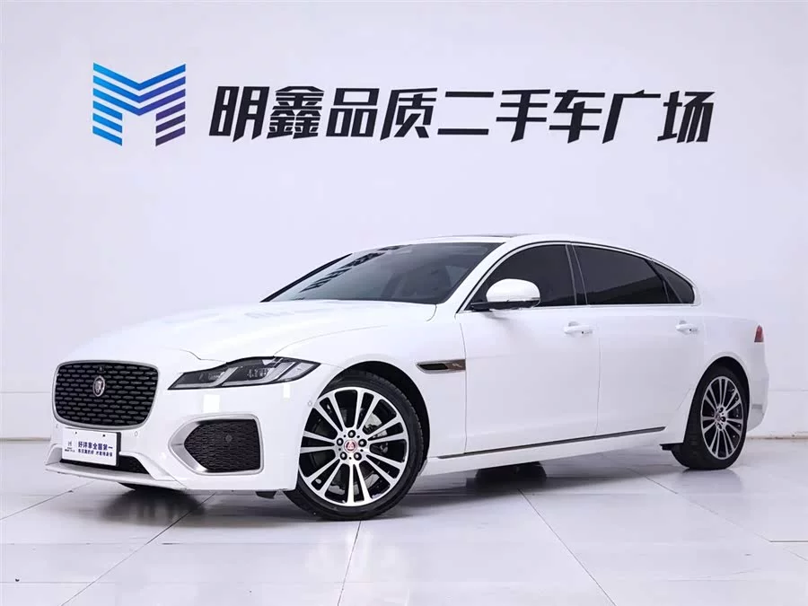 Jaguar XFL