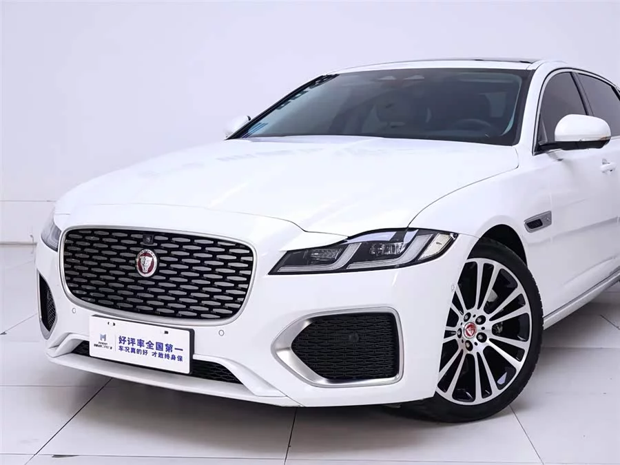 Jaguar XFL