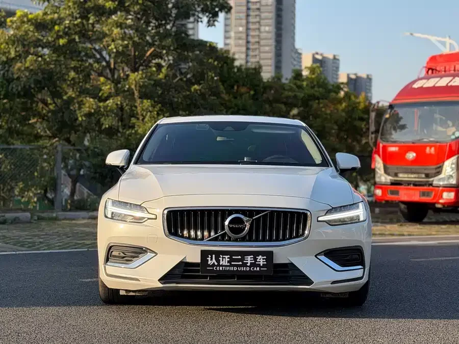Volvo S60