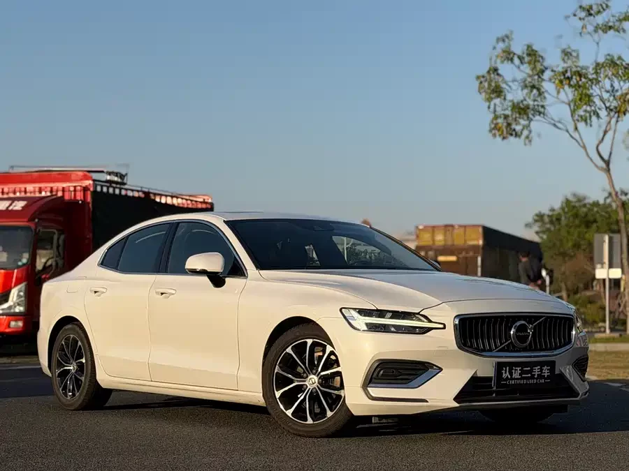 Volvo S60