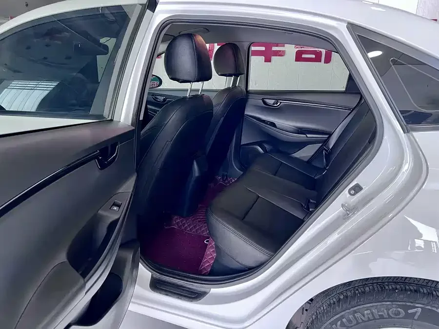 Hyundai Elantra / Celesta